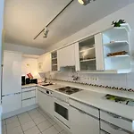 Meeresbrandung, 26 شقة *